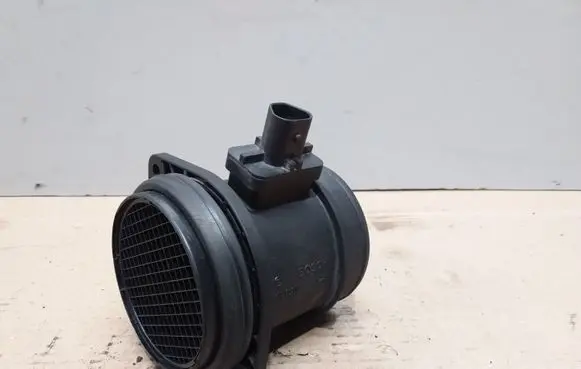 Volvo V70 Mass air flow meter 0280218240 31216661