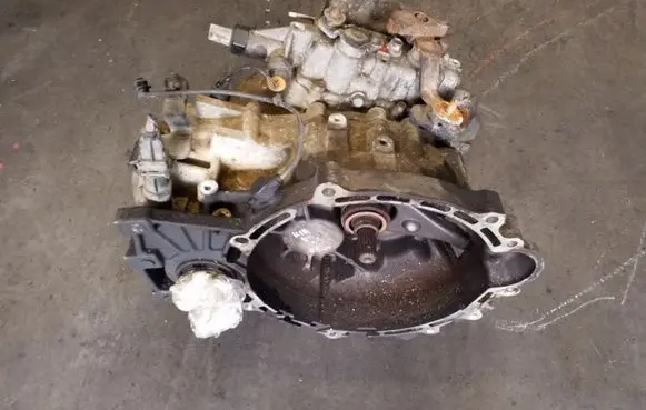 KIA Rio Manual 5 speed gearbox P81763716701 TC28 M5CF2