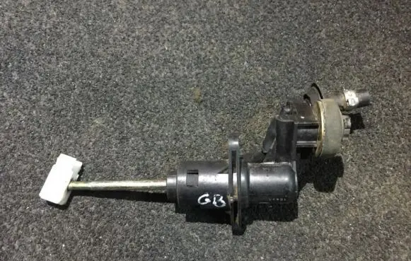 Audi A6 S6 C5 4B Clutch master cylinder 8e2721401t