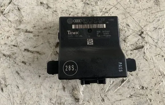 Skoda Octavia Mk2 (1Z) Door central lock control unit/module 