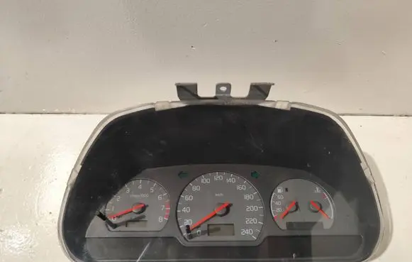 Speedometer (instrument cluster)