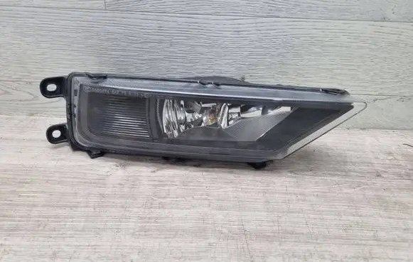 Volkswagen Tiguan Front fog light 5NA941700B