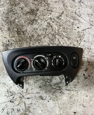Renault Megane I Climate control unit 662369C B64PAC 101584