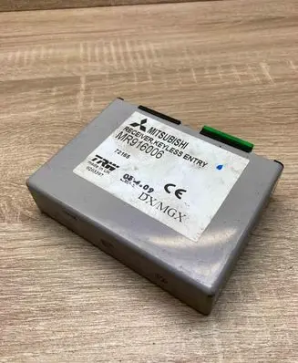 Mitsubishi Space Star Door control unit/module MR916006