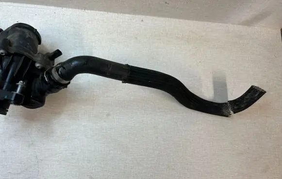 Mercedes-Benz E W238 Engine coolant pipe/hose A2742000615