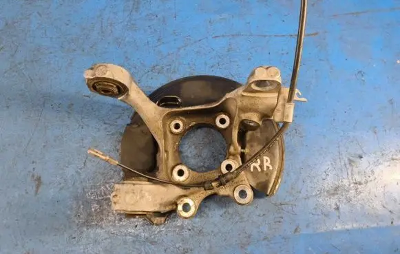 Ford Mustang VI Rear wheel hub spindle/knuckle FR3Z5B758J