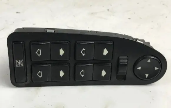 BMW 5 E39 Electric window control switch 8380646 384848 9919