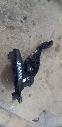 Dacia Jogger Clutch pedal 465031714R