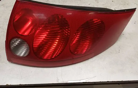 Audi TT Mk1 Rear/tail lights 8N0945096