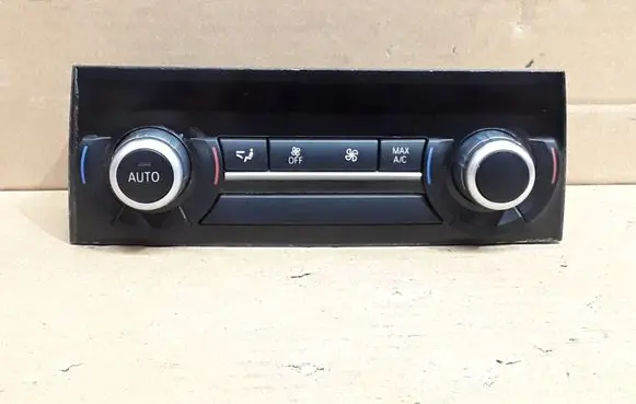 BMW 5 F10 F11 Climate control unit 9304718