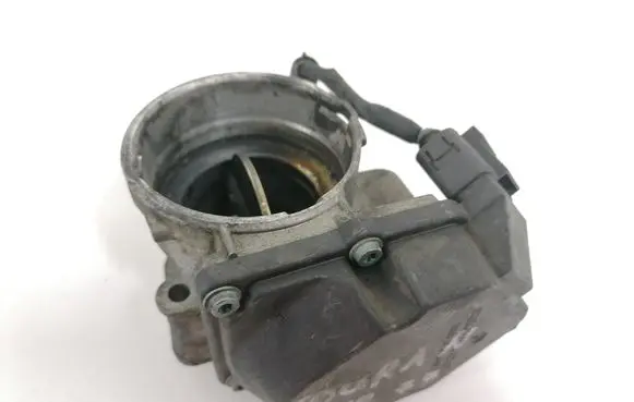 Volkswagen Jetta V Throttle valve 03G128063G