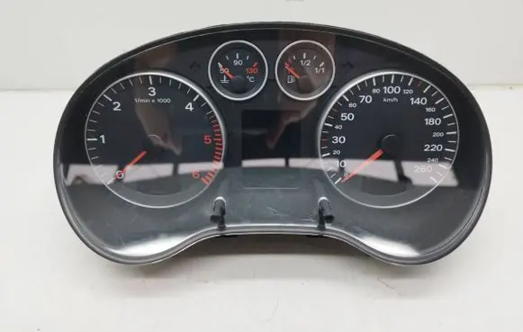 Audi A3 S3 8P Speedometer (instrument cluster) 8P0920930R