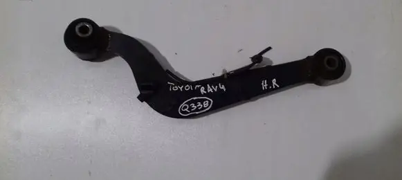 Toyota RAV 4 (XA40) Rear control arm