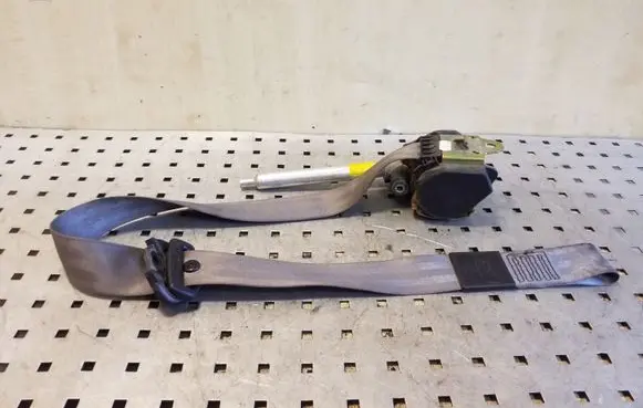 Audi A3 S3 8L Front seatbelt 895857706BK