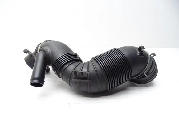 Skoda Octavia Mk2 (1Z) Air intake hose/pipe 3C0129635