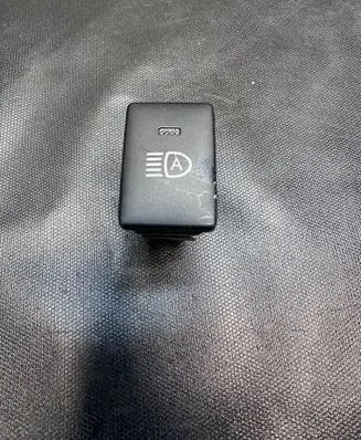 Toyota Hilux VIII Light switch 15C691 RH8540B53