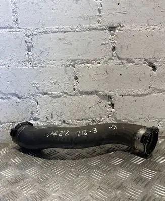 Mercedes-Benz E W212 Intercooler hose/pipe A2045283282