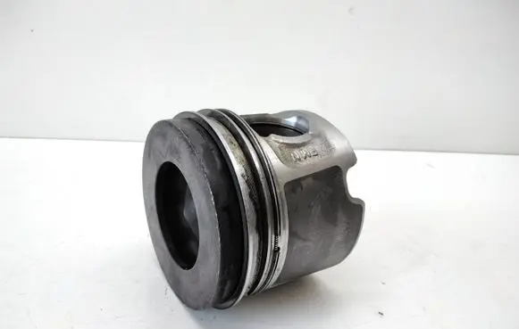 BMW 3 E90 E91 Piston 0840ZK