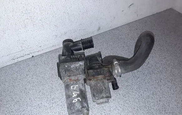 BMW 3 E46 Coolant heater control valve 64118369807 8369807