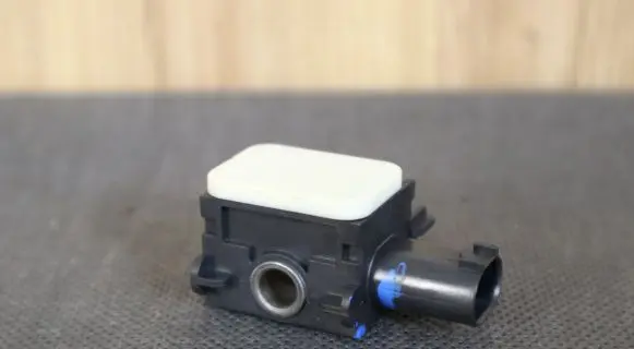 Mercedes-Benz ML W164 Airbag deployment crash/impact sensor 0038202826 A0038202826