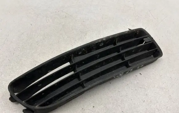 Front bumper lower grill