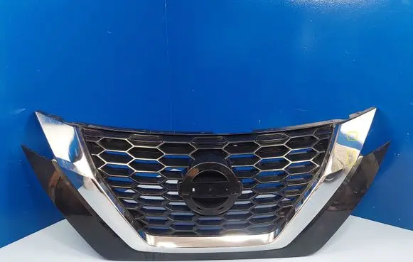 Nissan Juke II F16 Front bumper upper radiator grill 623106PA0A 623106PA0B