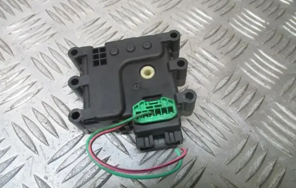 Mazda 6 A/C air flow flap actuator/motor 