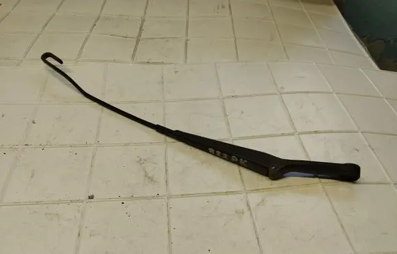 Skoda Superb B5 (3U) Front wiper blade arm 3B1955409