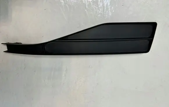 Volkswagen PASSAT B8 Front bumper lower grill 3G0853666L