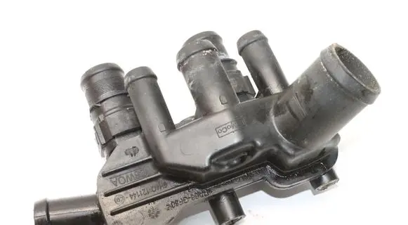 Land Rover Range Rover Sport L320 Engine coolant pipe/hose 6H4Q121144CD