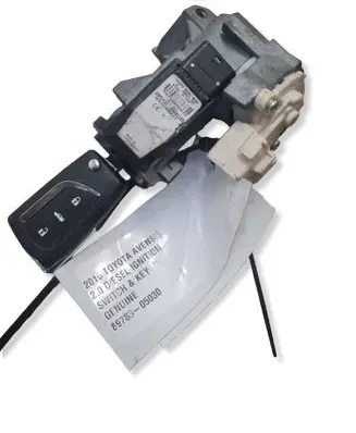 Toyota Avensis T270 Ignition lock 8978305030