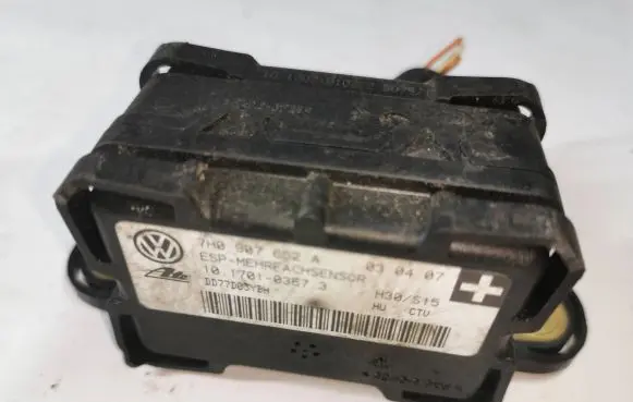 Volkswagen Transporter - Caravelle T5 ESP acceleration yaw rate sensor 7H0907652A DD77D03YBH 10170103573