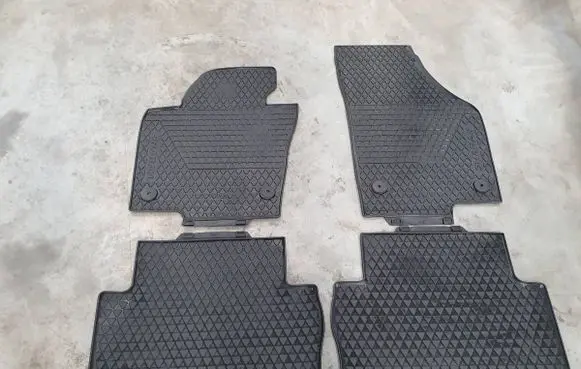 Volkswagen Sharan Front floor mat 7N10615017N0061510
