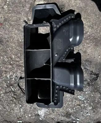 Audi A3 S3 A3 Sportback 8P Cabin air duct channel 8P1819409