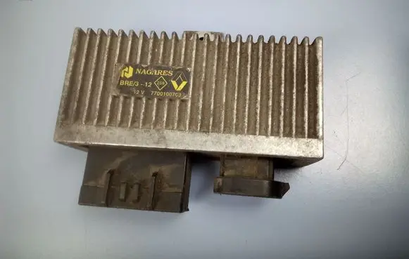 Renault Scenic I Glow plug pre-heat relay 7700100703
