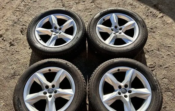 Audi Q7 4M R19 alloy rim 4M0601025F