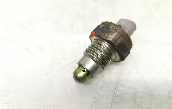 Toyota Avensis T250 Reversing light switch sensor 3157