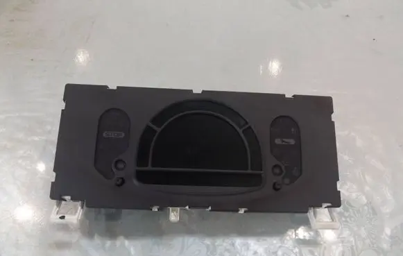 Renault Modus Speedometer (instrument cluster) 8200418023F