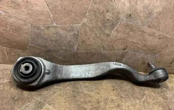 Mercedes-Benz CLS C218 X218 Front lower control arm/wishbone 
