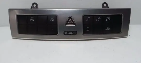 Mercedes-Benz CLC CL203 Hazard light switch A2038214981