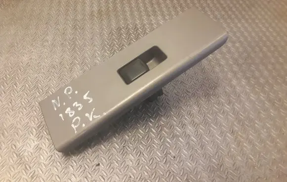 Nissan Pathfinder R51 Electric window control switch 80961EB670