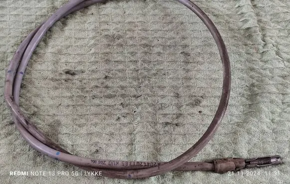 Handbrake/parking brake wiring cable