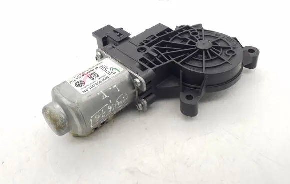 Volkswagen Jetta VI Front door manual window regulator 6R0959801AN