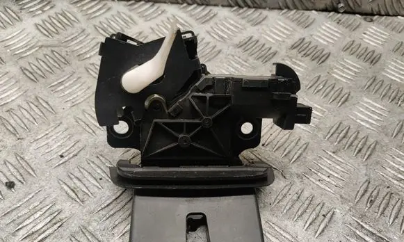 Tailgate/trunk/boot lock/catch/latch