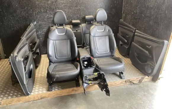 Hyundai Tucson TL Seat set 