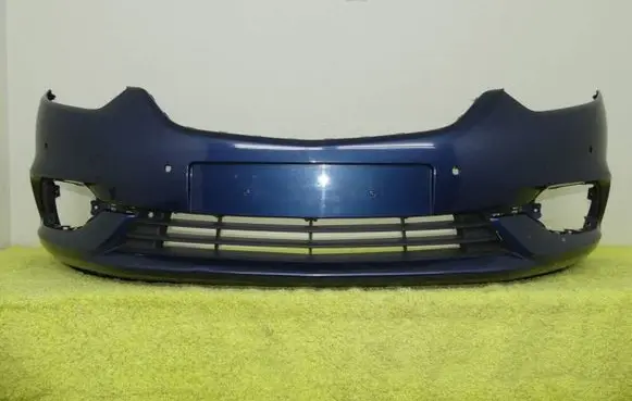 Opel Zafira C Front bumper 39079783