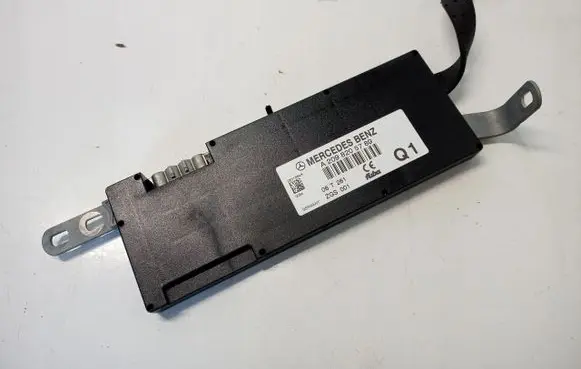 Mercedes-Benz CLK A209 C209 Sound amplifier