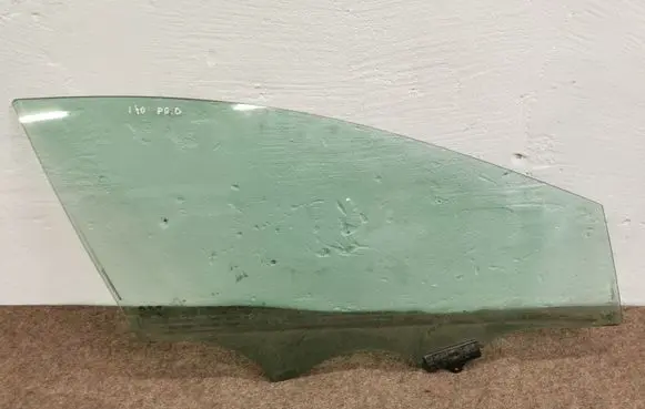 Hyundai i40 Front door window glass four-door