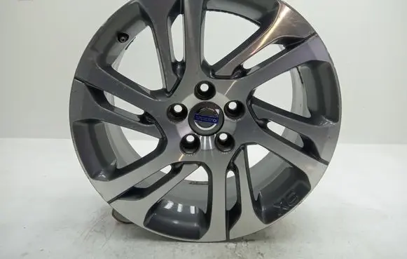 Volvo XC70 R17 alloy rim 31302112