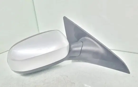 Front door electric wing mirror